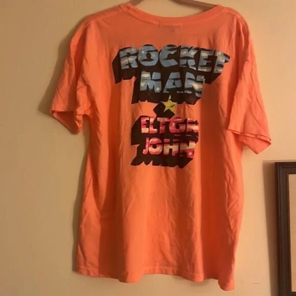 Daydreamer Desert Flower Elton John Honky Chateau Cotton Graphic Tee Size small - Picture 3 of 3